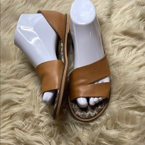 Lucky Brand Tan Leather Slide Sandals